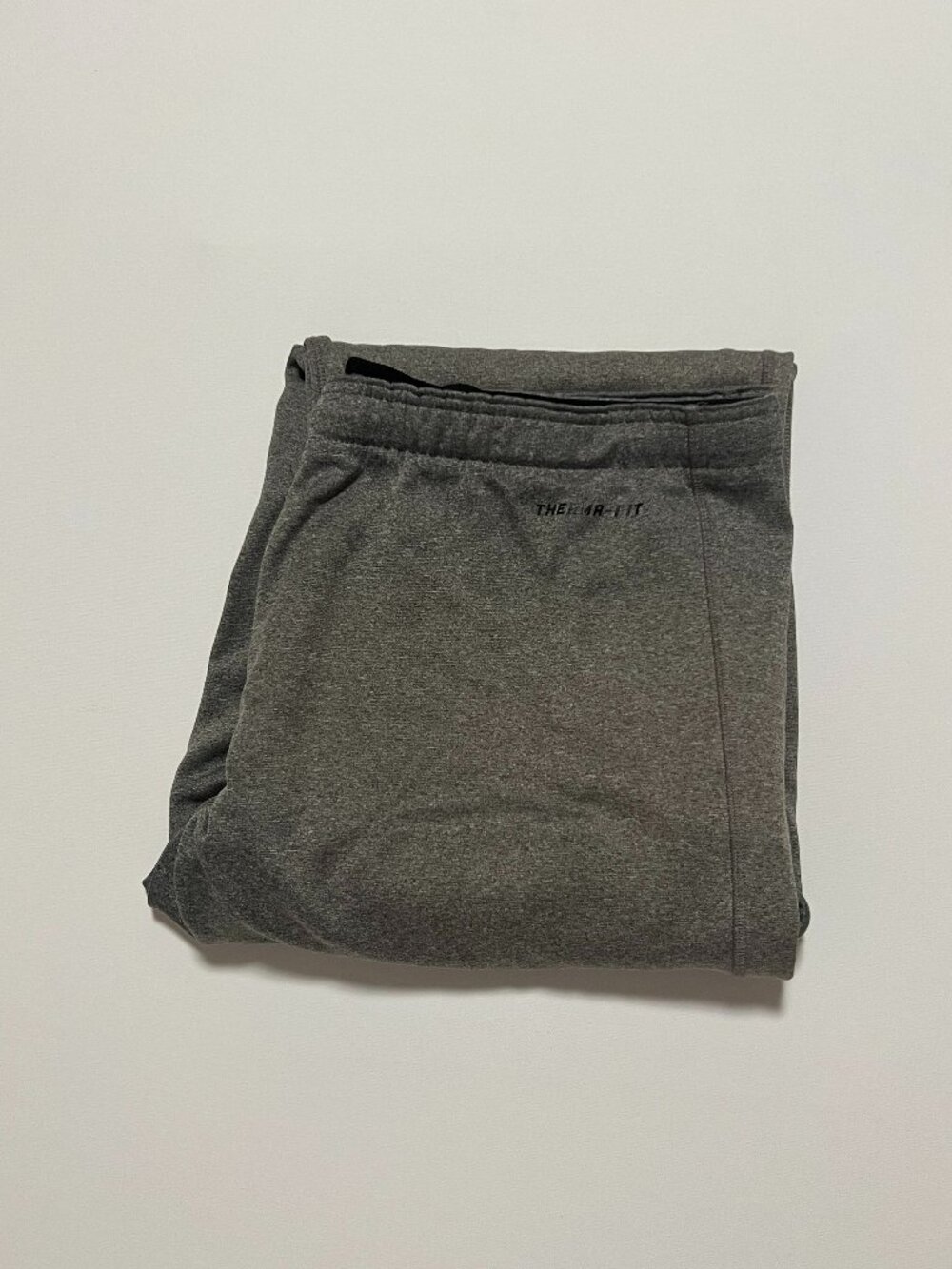 Nike Therma Fit Sweatpants Athletic Athleisure Joggers Gray Men's size Large